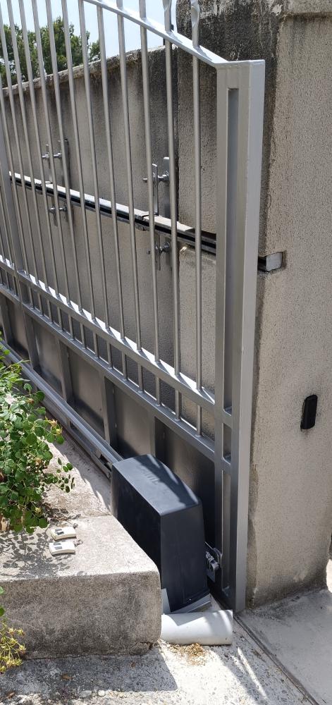 Automatisme de portail coulissant 3